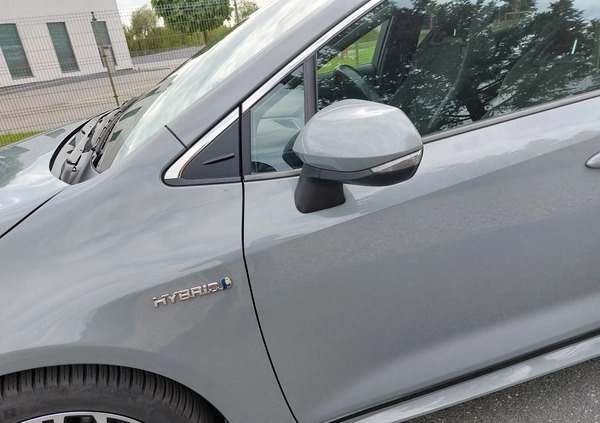 Toyota Corolla cena 104900 przebieg: 22448, rok produkcji 2020 z Grudziądz małe 254